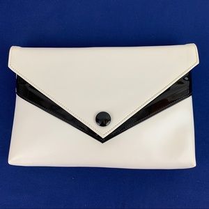 VTG White and Black Patent Leather Envelope Purse